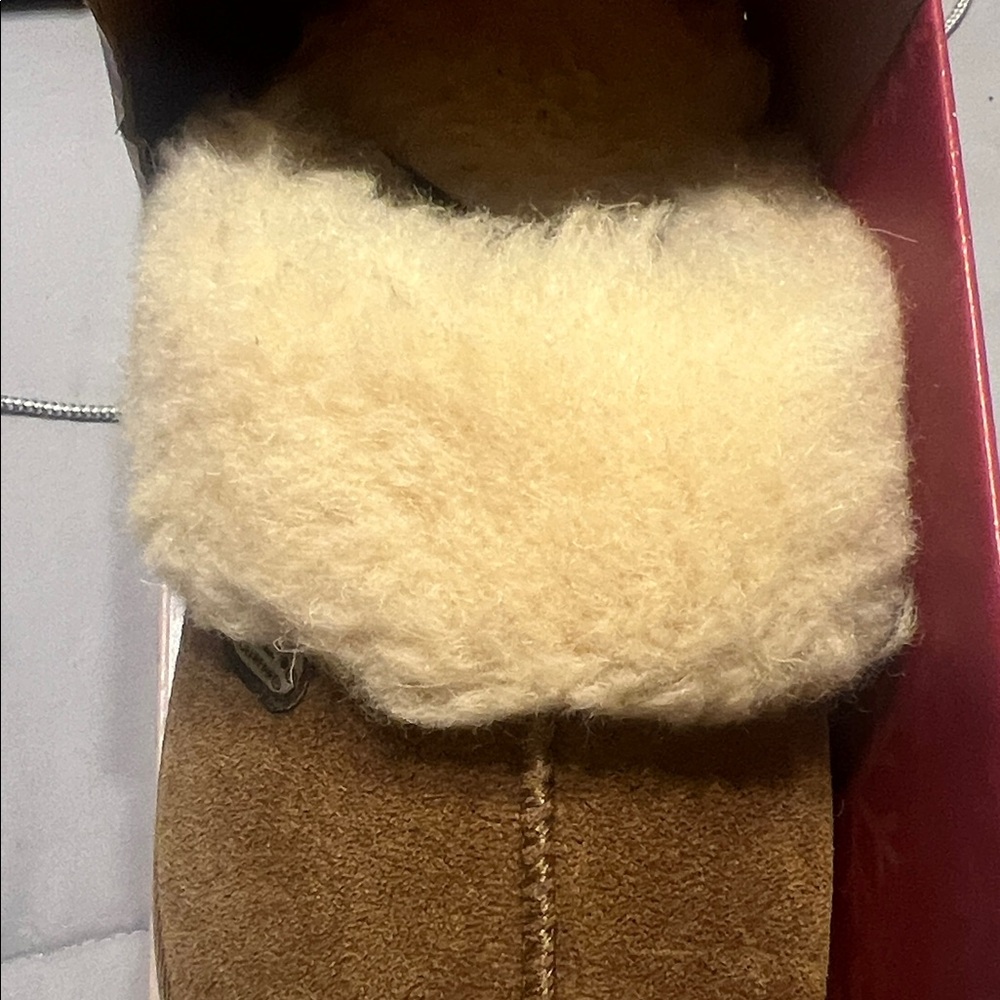 Pawz by BearPaw Women's Suede Slippers - Brown and Cream NIB Size 6 - Picture 6 of 9
